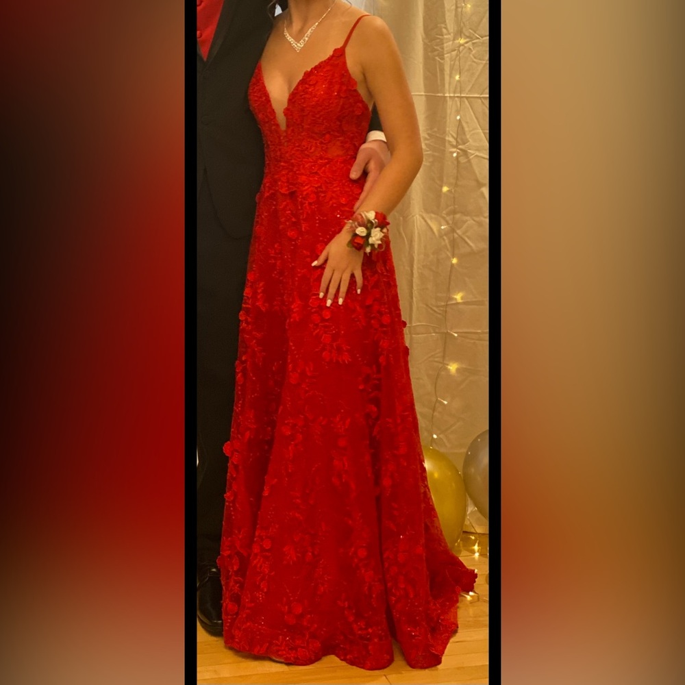 Morrell Maxie Vibrant Red Lace Prom Dress